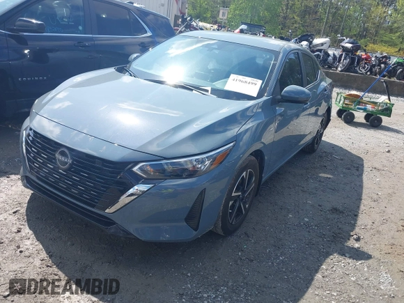 2024 Nissan Sentra SV z VIN 3N1AB8CV5RY357197, wystawiony jako IAAI lot #41968499 z przebiegiem 8 339 mil mil oraz . Historia ofert i sprzedaży dostępna na DreamBid. Obrazek 17.