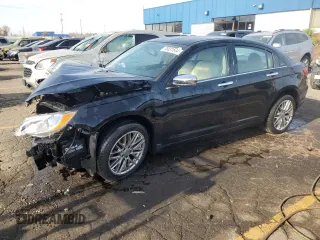 2011 Chrysler 200 Limited with VIN 1C3BC2FBXBN579903, listed as a Copart auction lot 76831644 with 81,633 mi miles and Clean Title. Bid and sale history available at carsss.com. Image 1.