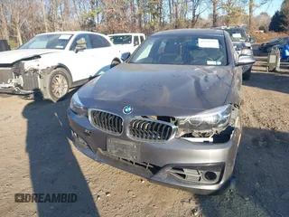 2018 BMW 3 Series 330i xDrive with VIN WBA8Z9C52JG828478, listed as a IAAI auction lot 41326732 with 86,463 mi miles. Bid and sale history available at carsss.com. Image 6.