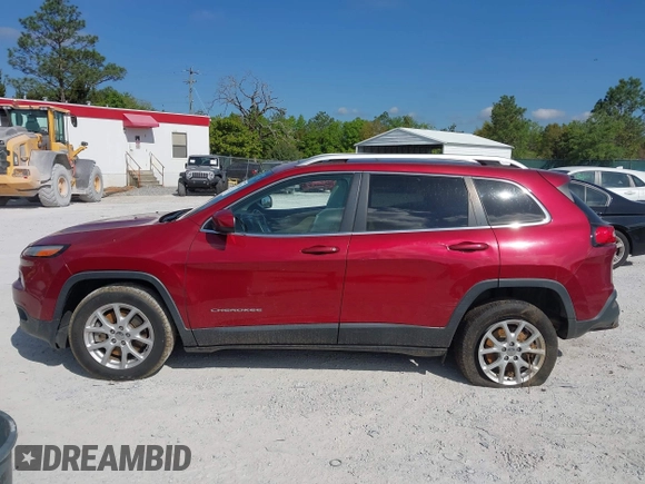 2017 Jeep Cherokee Latitude with VIN 1C4PJLCS6HW604607, listed as a IAAI auction lot 42026228 with 164,934 mi miles and . Bid and sale history available at carsss.com. Image 14.