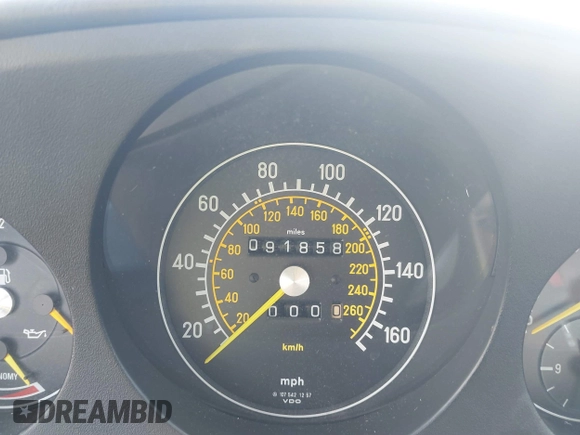 1988 Mercedes-Benz 560 SL with VIN WDBBA48D0JA088479, listed as a IAAI auction lot 41272731 with 91,858 mi miles and . Bid and sale history available at DreamBid. Image 15.