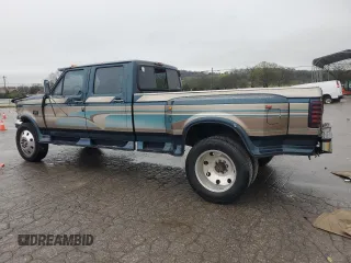 1996 Ford F-350 with VIN 1FTJW35F5TEB52509, listed as a Copart auction lot 51048475 with 199,464 mi miles and Salvage Title. Bid and sale history available at DreamBid. Image 2.