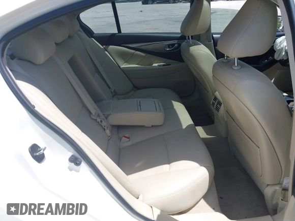 2016 Infiniti Q50 2.0t Premium with VIN JN1CV7AR3GM252349, listed as a IAAI auction lot 39425256 with 49,767 mi miles. Bid and sale history available at carsss.com. Image 8.