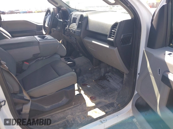 2018 Ford F-150 XL with VIN 1FTFW1E5XJFE79125, listed as a IAAI auction lot 42043296 with 165,003 mi miles. Bid and sale history available at carsss.com. Image 5.