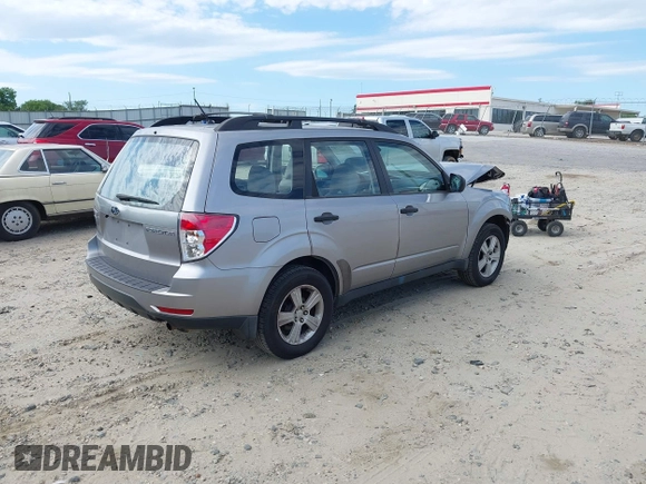 2011 Subaru Forester X z VIN JF2SHBBC7BH713665, wystawiony jako IAAI lot #42347723 z przebiegiem 193 414 mil mil oraz . Historia ofert i sprzedaży dostępna na DreamBid. Obrazek 4.