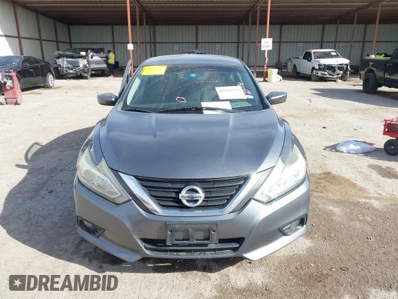 2016 Nissan Altima SR with VIN 1N4AL3AP0GC170284, listed as a IAAI auction lot 41818738 with 220,187 mi miles and . Bid and sale history available at carsss.com. Image 12.