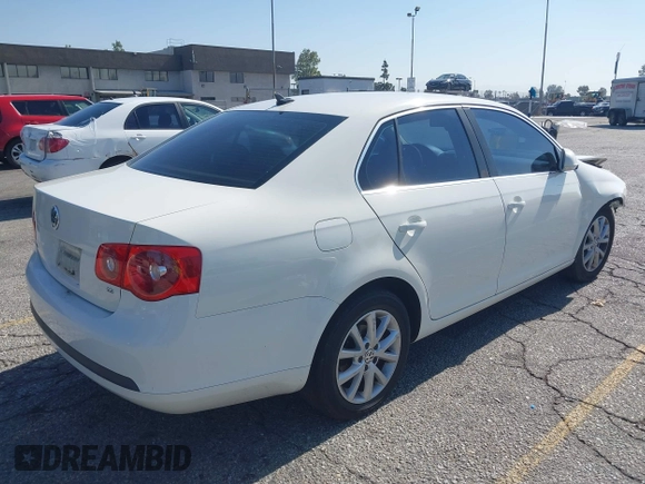 2007 Volkswagen Jetta 2.5 with VIN 3VWRF71K87M122916, listed as a IAAI auction lot 42299956 with 164,536 mi miles and . Bid and sale history available at DreamBid. Image 4.