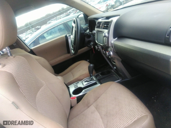 2018 Toyota 4Runner SR5 with VIN JTEZU5JR3J5176336, listed as a IAAI auction lot 41719057 with 152,797 mi miles. Bid and sale history available at carsss.com. Image 5.