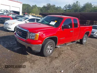 2008 GMC Sierra 1500 Work Truck z VIN 2GTEC19C581312007, wystawiony jako IAAI lot #41821001 z przebiegiem 172 848 mil mil oraz . Historia ofert i sprzedaży dostępna na DreamBid. Obrazek 2.