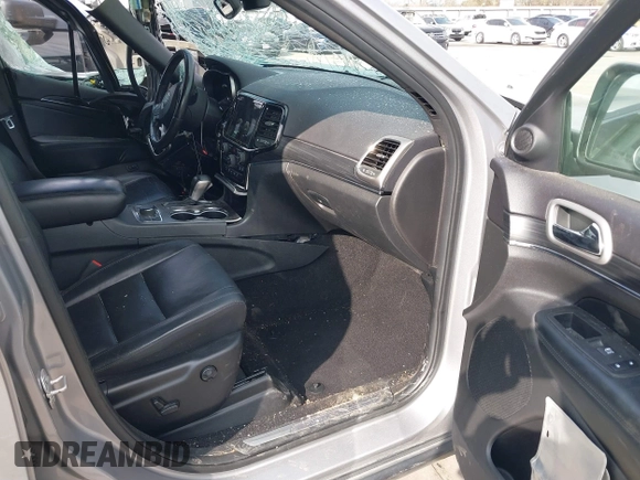 2020 Jeep Grand Cherokee Limited z VIN 1C4RJFBG7LC152068, wystawiony jako IAAI lot #41791286 z przebiegiem 59 989 mil mil oraz . Historia ofert i sprzedaży dostępna na DreamBid. Obrazek 5.