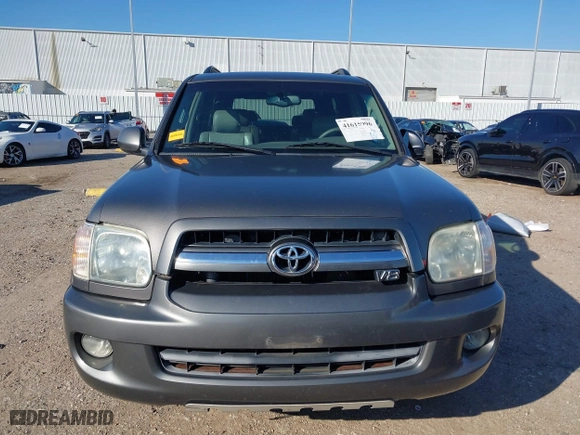 2006 Toyota Sequoia SR5 with VIN 5TDZT34A16S275000, listed as a IAAI auction lot 41615996 with 165,018 mi miles. Bid and sale history available at carsss.com. Image 12.
