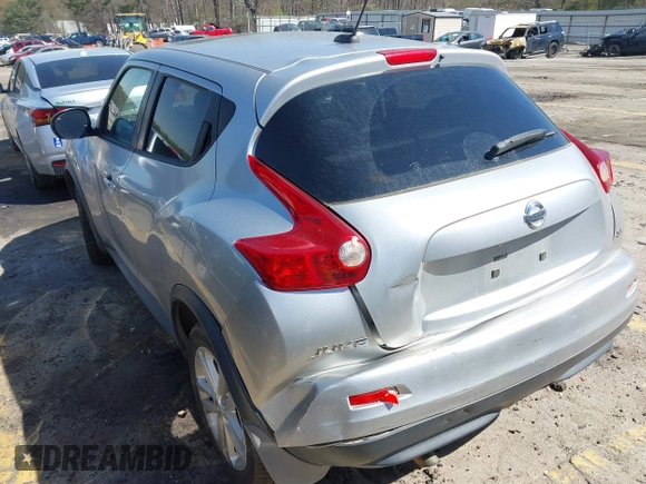 2011 Nissan Juke SV with VIN JN8AF5MR8BT018745, listed as a IAAI auction lot 41882712 with 120,827 mi miles and . Bid and sale history available at carsss.com. Image 3.