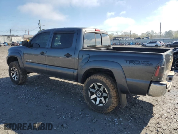 2013 Toyota Tacoma z VIN 3TMLU4EN0DM129808, wystawiony jako Copart lot #50353125 z przebiegiem 231 750 mil mil oraz Szkoda całkowita • Salvage title. Historia ofert i sprzedaży dostępna na DreamBid. Obrazek 2.