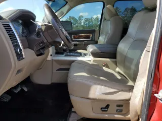 2009 Dodge 1500 SLT z VIN 1D3HV13T79J524695, wystawiony jako Copart lot #54044725 z przebiegiem 233 668 mil mil oraz Szkoda całkowita • Salvage title. Historia ofert i sprzedaży dostępna na DreamBid. Obrazek 7.