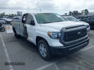 2021 Toyota Tundra 2WD SR with VIN 5TFTY5F15MX011902, listed as a IAAI auction lot 40359301 with 6,913 mi miles. Bid and sale history available at carsss.com. Image 1.