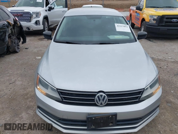 2015 Volkswagen Jetta Sedan 1.8T SE with VIN 3VWD17AJ0FM309503, listed as a IAAI auction lot 42127051 with 223,725 mi miles. Bid and sale history available at carsss.com. Image 6.
