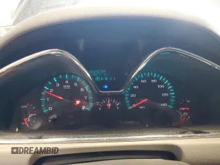 2015 Chevrolet Traverse LS z VIN 1GNKVFED7FJ372244, wystawiony jako Copart lot #56915315 z przebiegiem 78 677 mil mil oraz Szkoda całkowita • Salvage title. Historia ofert i sprzedaży dostępna na DreamBid. Obrazek 9.