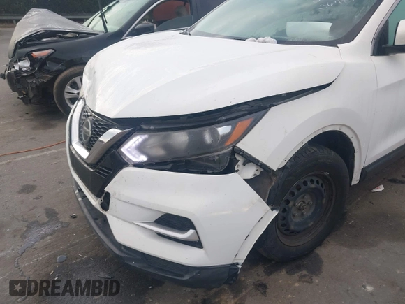 2020 Nissan Rogue Sport SV with VIN JN1BJ1CV4LW274602, listed as a IAAI auction lot 40889439 with 127,579 mi miles. Bid and sale history available at carsss.com. Image 17.