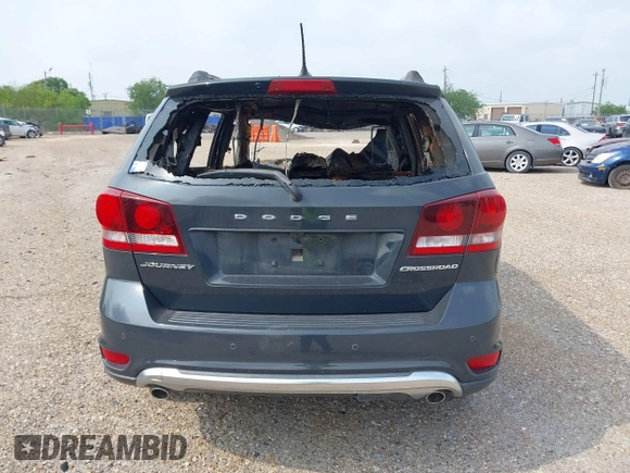2018 Dodge Journey Crossroad with VIN 3C4PDCGG6JT276565, listed as a IAAI auction lot 42158555 with Not provided miles and . Bid and sale history available at DreamBid. Image 15.