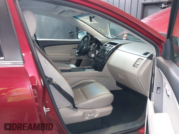 2011 Mazda CX-9 Touring with VIN JM3TB3CV7B0313332, listed as a IAAI auction lot 42065595 with 202,494 mi miles. Bid and sale history available at carsss.com. Image 5.