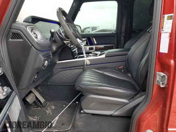2023 Mercedes-Benz G 63 AMG z VIN W1NYC7HJ2PX469228, wystawiony jako Copart lot #51649585 z przebiegiem 13 876 mil mil oraz Szkoda całkowita • Salvage title. Historia ofert i sprzedaży dostępna na DreamBid. Obrazek 7.
