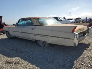 1963 Cadillac DeVille z VIN 63N073265, wystawiony jako Copart lot #58598785 z przebiegiem 79 382 mil mil oraz Czysty tytuł • Clean title. Historia ofert i sprzedaży dostępna na DreamBid. Obrazek 2.