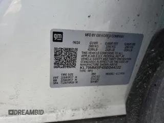 2025 Chevrolet TrailBlazer LS with VIN KL79MMSP4SB044102, listed as a Copart auction lot 45048715 with 26,537 mi miles and Clean Title. Bid and sale history available at DreamBid. Image 13.