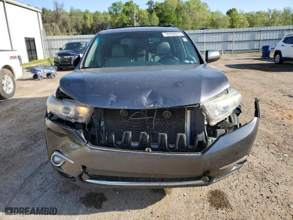 2013 Toyota Highlander with VIN 5TDZK3EH3DS105149, listed as a Copart auction lot 50462015 with 153,359 mi miles and Salvage Title. Bid and sale history available at carsss.com. Image 5.