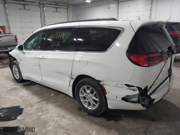 2022 Chrysler Pacifica Touring L with VIN 2C4RC1BG3NR178111, listed as a IAAI auction lot 41572149 with 54,919 mi miles. Bid and sale history available at carsss.com. Image 3.