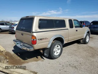 2002 Toyota Tacoma z VIN 5TEWN72N62Z899270, wystawiony jako Copart lot #54070605 z przebiegiem 243 516 mil mil oraz Czysty tytuł • Clean title. Historia ofert i sprzedaży dostępna na DreamBid. Obrazek 3.