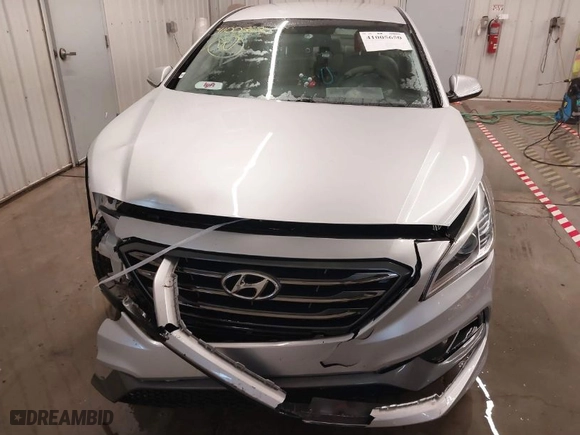 2015 Hyundai Sonata 2.4L Sport with VIN 5NPE34AF3FH141616, listed as a IAAI auction lot 41005650 with 138,291 mi miles. Bid and sale history available at carsss.com. Image 12.