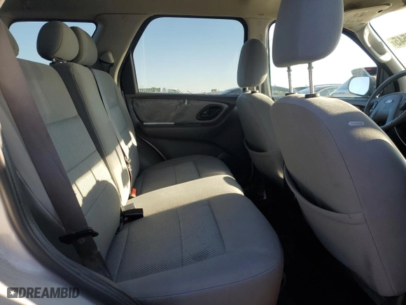 2005 Ford Escape XLT with VIN 1FMCU03155KD28656, listed as a Copart auction lot 50218545 with 109,844 mi miles and Salvage Title. Bid and sale history available at carsss.com. Image 10.