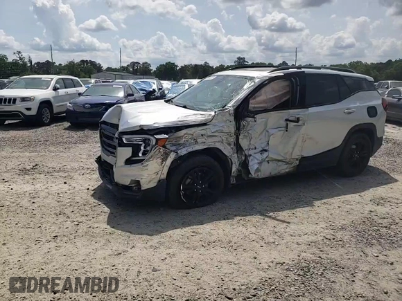 2022 GMC Terrain AT4 z VIN 3GKALYEV4NL251066, wystawiony jako Copart lot #53334335 z przebiegiem Nie podano mil oraz Szkoda całkowita • Salvage title. Historia ofert i sprzedaży dostępna na DreamBid. Obrazek 15.