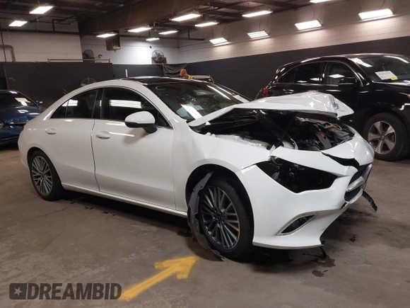 2020 Mercedes-Benz CLA 250 with VIN WDD5J4HB8LN077275, listed as a IAAI auction lot 42298602 with 45,918 mi miles and . Bid and sale history available at DreamBid. Image 1.