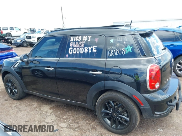 2016 MINI Countryman S with VIN WMWZC3C58GWT08660, listed as a IAAI auction lot 42407283 with 66,588 mi miles and . Bid and sale history available at DreamBid. Image 14.
