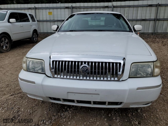 2011 Mercury Grand Marquis LS with VIN 2MEBM7FV5BX606938, listed as a Copart auction lot 68364374 with 75,898 mi miles and Salvage Title. Bid and sale history available at carsss.com. Image 5.