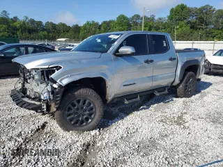 2024 Toyota Tacoma SR5 z VIN 3TYLB5JN7RT030836, wystawiony jako Copart lot #56105675 z przebiegiem 19 996 mil mil oraz Szkoda całkowita • Salvage title. Historia ofert i sprzedaży dostępna na DreamBid. Obrazek 1.