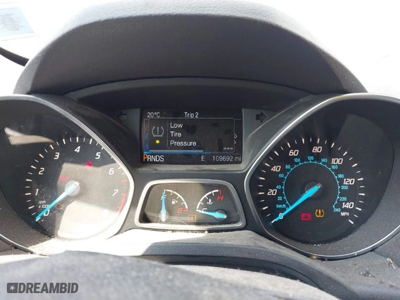 2014 Ford Escape Titanium with VIN 1FMCU9JXXEUE45634, listed as a IAAI auction lot 41840303 with 109,692 mi miles. Bid and sale history available at carsss.com. Image 7.