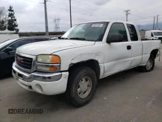 2003 GMC Sierra 1500 SLE z VIN 2GTEK19T631219637, wystawiony jako Copart lot #60207895 z przebiegiem 332 299 mil mil oraz Czysty tytuł • Clean title. Historia ofert i sprzedaży dostępna na DreamBid. Obrazek 1.