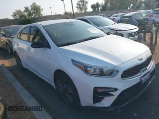 2021 Kia Forte GT-Line с VIN 3KPF34AD9ME322501, выставлен на аукционе IAAI как лот 42725490 с пробегом 72 477 миль миль и . История ставок и продаж доступна на DreamBid. Изображение 1.