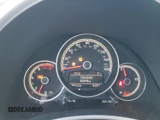 2019 Volkswagen Beetle SE with VIN 3VWJD7AT7KM707314, listed as a Copart auction lot 45299335 with 35,919 mi miles and Salvage Title. Bid and sale history available at carsss.com. Image 9.