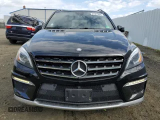 2015 Mercedes-Benz M 63 AMG with VIN 4JGDA7EB5FA549984, listed as a Copart auction lot 51907984 with 132,030 mi miles and Salvage Title. Bid and sale history available at carsss.com. Image 5.