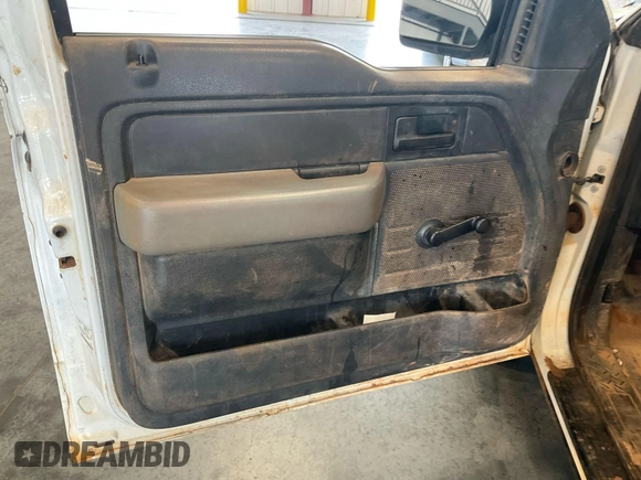 2013 Ford F-150 XL with VIN 1FTMF1CM3DKD43237, listed as a IAAI auction lot 42636389 with 164,975 mi miles and . Bid and sale history available at DreamBid. Image 6.