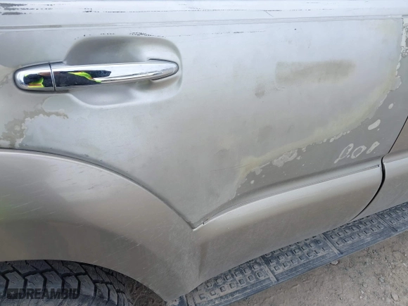 2006 Toyota 4Runner SR5 with VIN JTEBU14RX60079533, listed as a IAAI auction lot 42082714 with 222,380 mi miles. Bid and sale history available at carsss.com. Image 21.