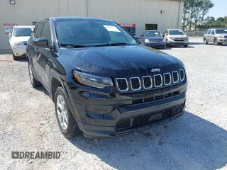 2024 Jeep Compass Sport with VIN 3C4NJDAN5RT146771, listed as a IAAI auction lot 42043137 with 15,640 mi miles. Bid and sale history available at carsss.com. Image 6.