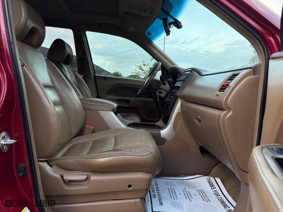 2006 Honda Pilot EX-L with VIN 5FNYF28526B013453, listed as a Copart auction lot 54095995 with 198,941 mi miles and Clean Title. Bid and sale history available at carsss.com. Image 5.