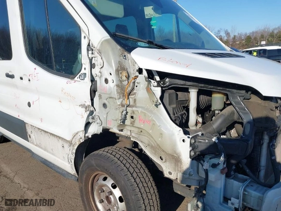 2017 Ford Transit Passenger Wagon XL with VIN 1FMZK1CM2HKA76580, listed as a IAAI auction lot 41436797 with 86,355 mi miles. Bid and sale history available at carsss.com. Image 6.