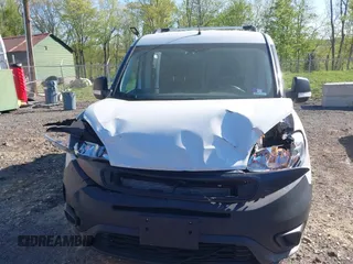 2019 Ram ProMaster City Cargo Tradesman z VIN ZFBHRFAB3K6N55295, wystawiony jako IAAI lot #42144176 z przebiegiem 69 262 mil mil oraz . Historia ofert i sprzedaży dostępna na DreamBid. Obrazek 6.