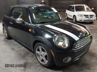 2010 MINI Convertible с VIN WMWMR3C51ATU96987, выставлен на аукционе IAAI как лот 42385959 с пробегом 126 439 миль миль и . История ставок и продаж доступна на DreamBid. Изображение 1.