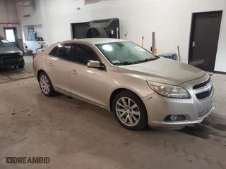 2013 Chevrolet Malibu LT with VIN 1G11E5SA3DF265015, listed as a IAAI auction lot 41400138 with 180,301 mi miles. Bid and sale history available at carsss.com. Image 1.